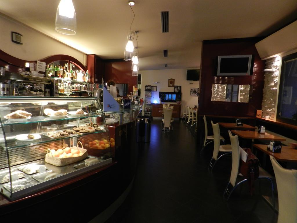 Locanda Trattoria Caffe Cavour Cittadella Eksteriør bilde