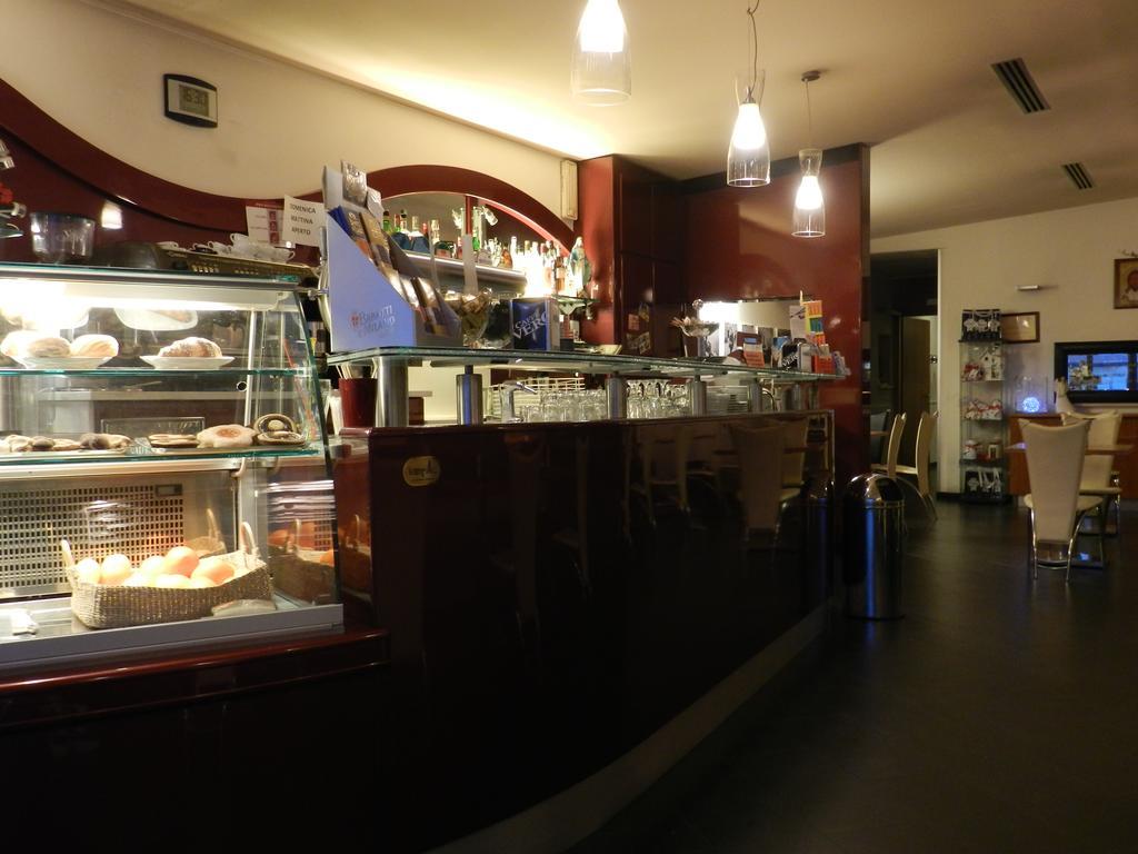 Locanda Trattoria Caffe Cavour Cittadella Eksteriør bilde